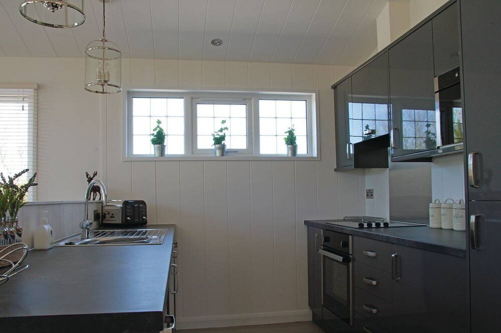 Photo of Kitchen in Little Weighton