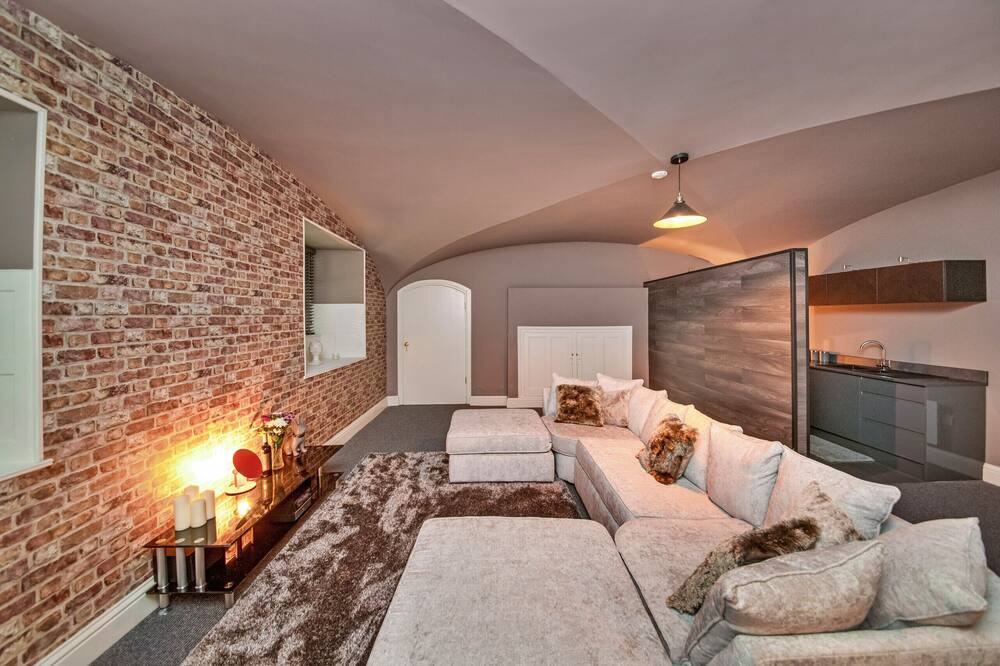 Photo of Livingroom in Hickleton