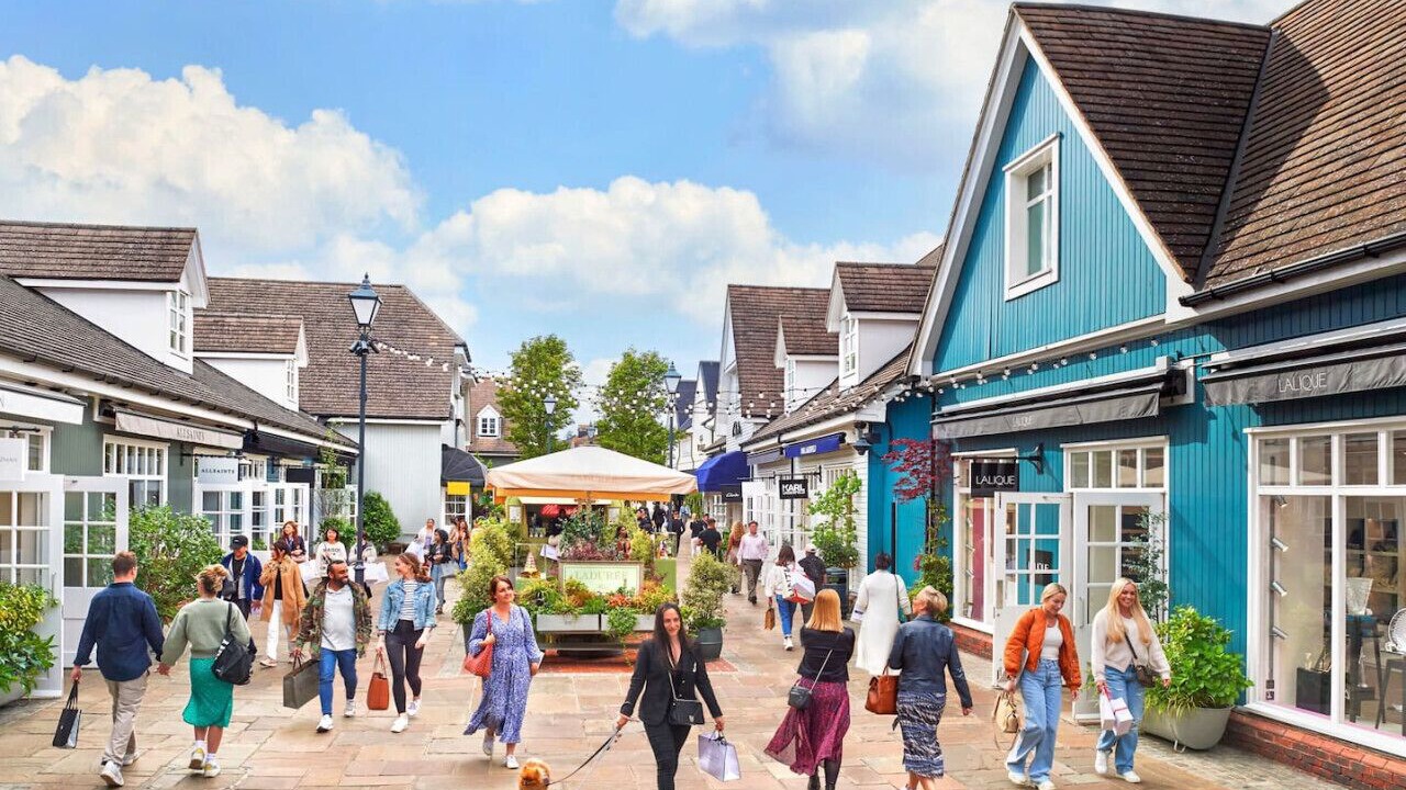 Photo of Others in Buckingham