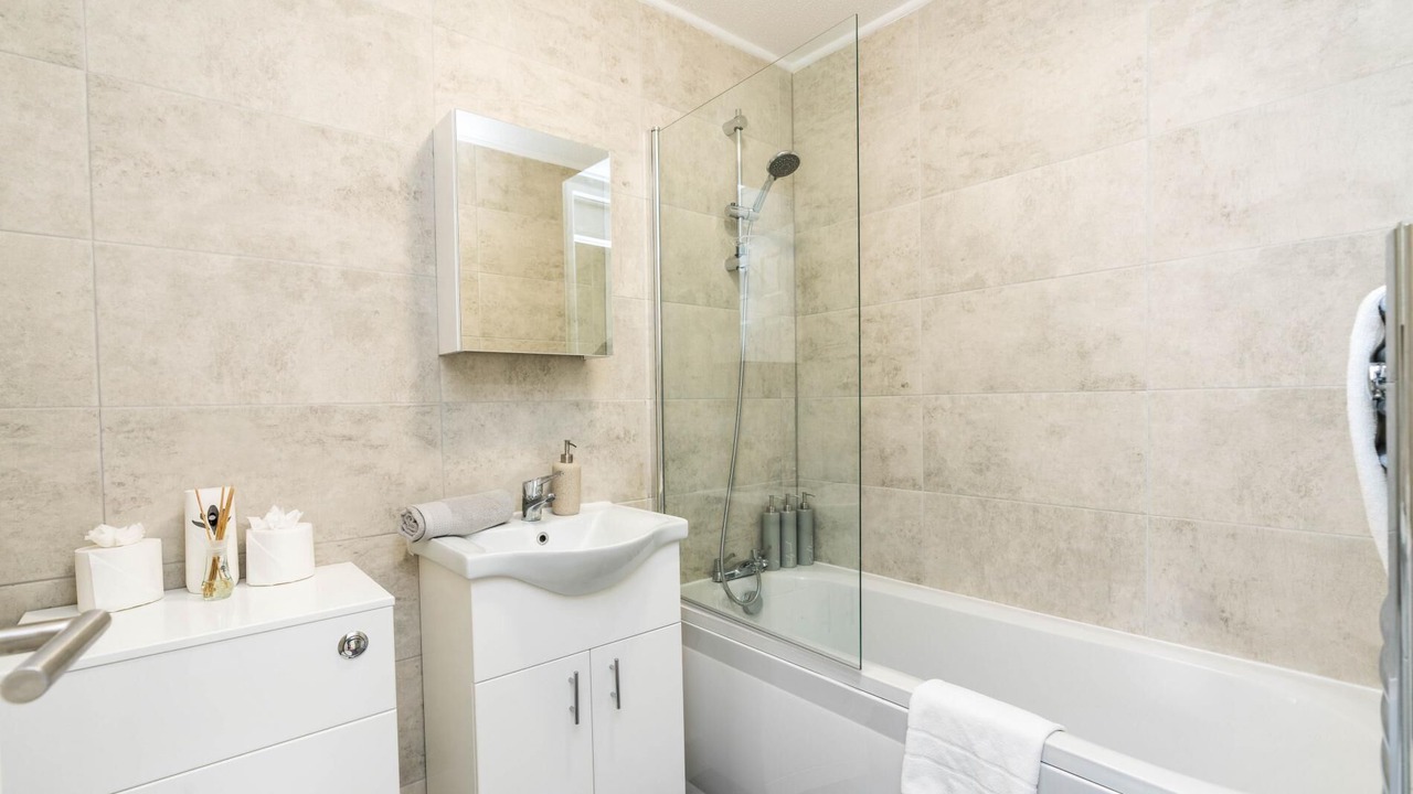 Photo of Bathroom in Anerley
