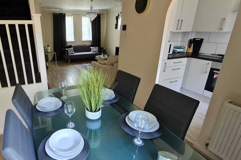 Photo of Livingroom in Stevenage
