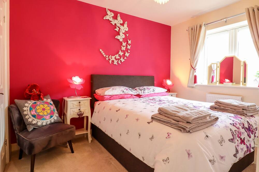 Photo of Bedroom in Raunds