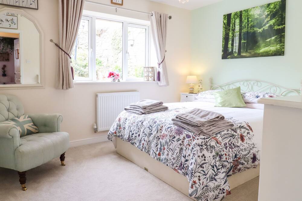 Photo of Bedroom in Raunds