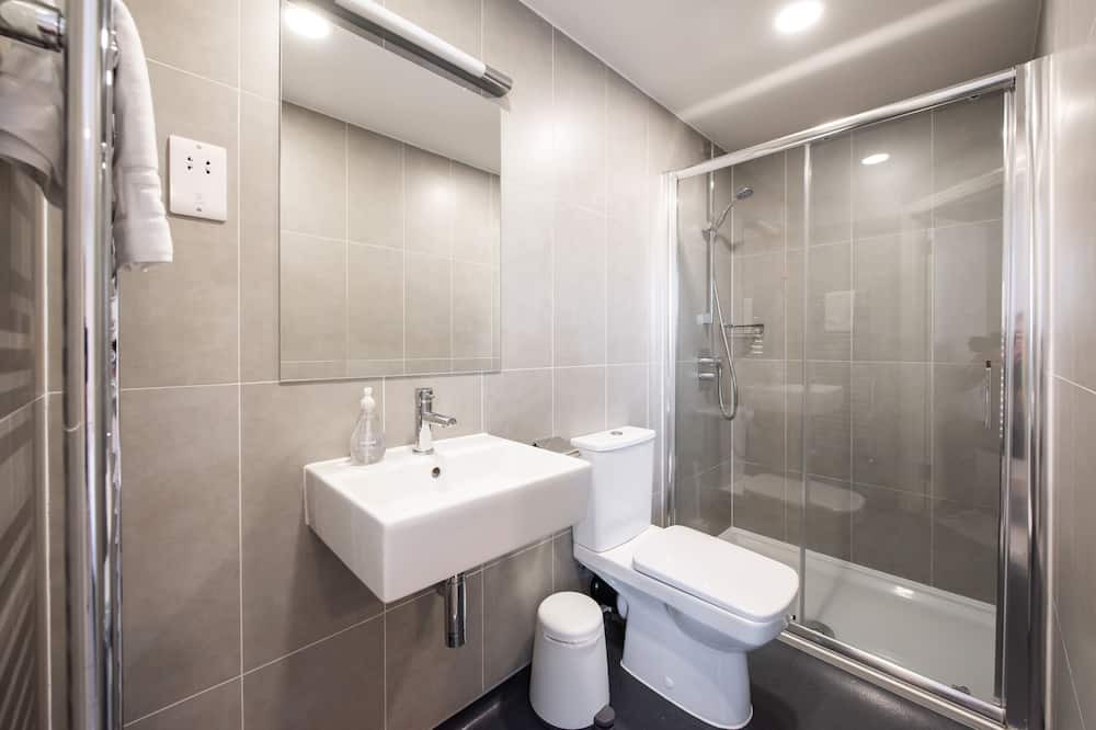 Photo of Bathroom in Herongate