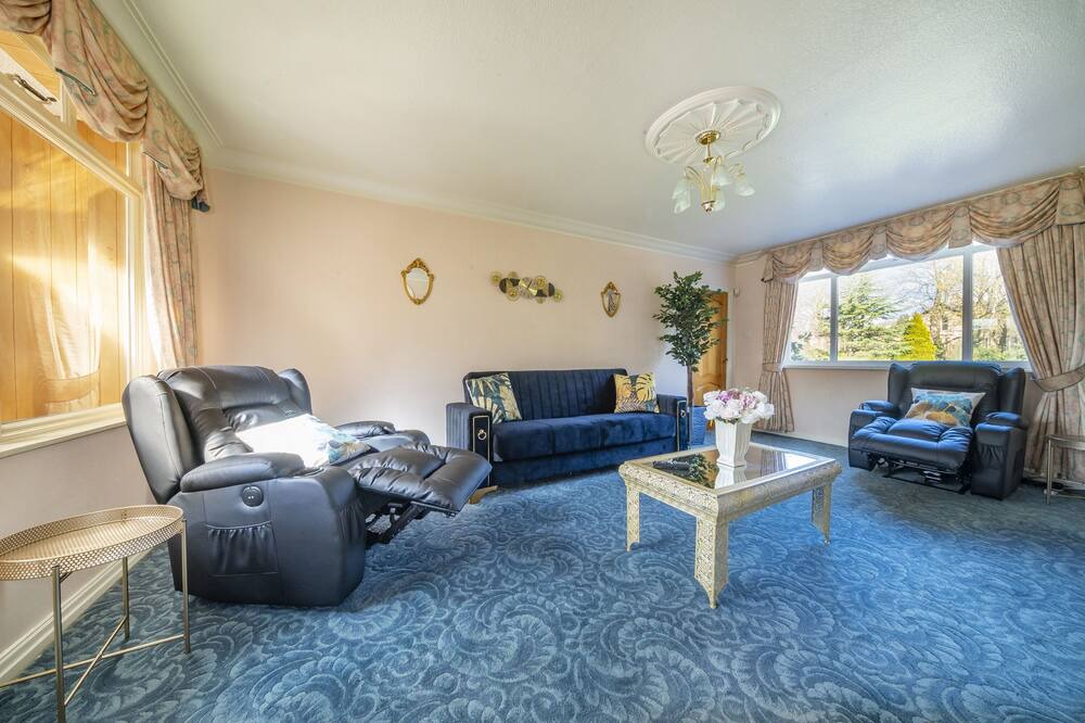 Photo of Livingroom in Batley