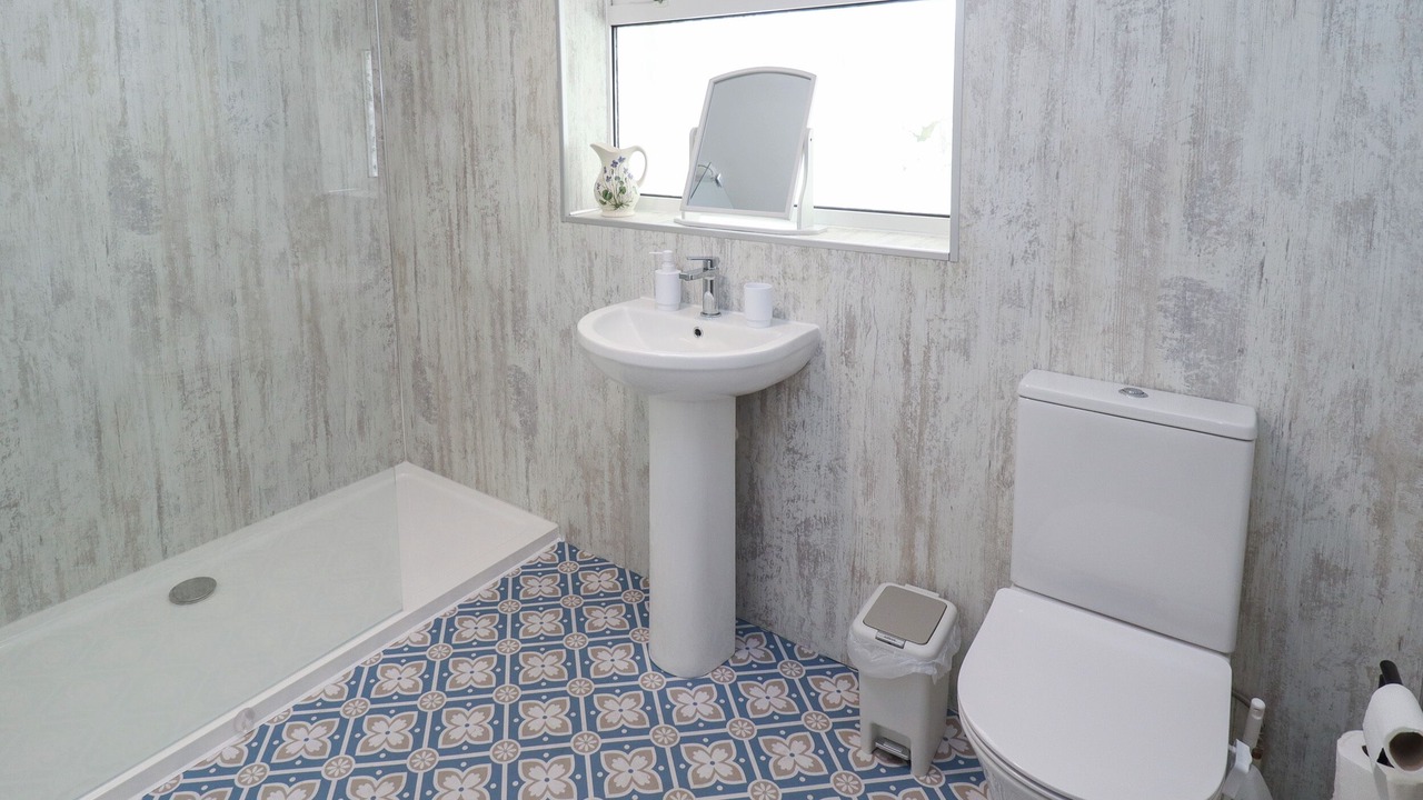 Photo of Bathroom in Alford