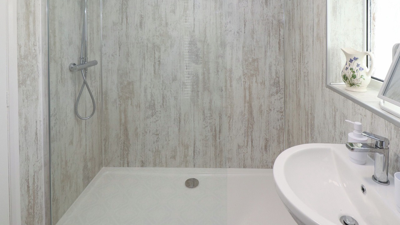 Photo of Bathroom in Alford