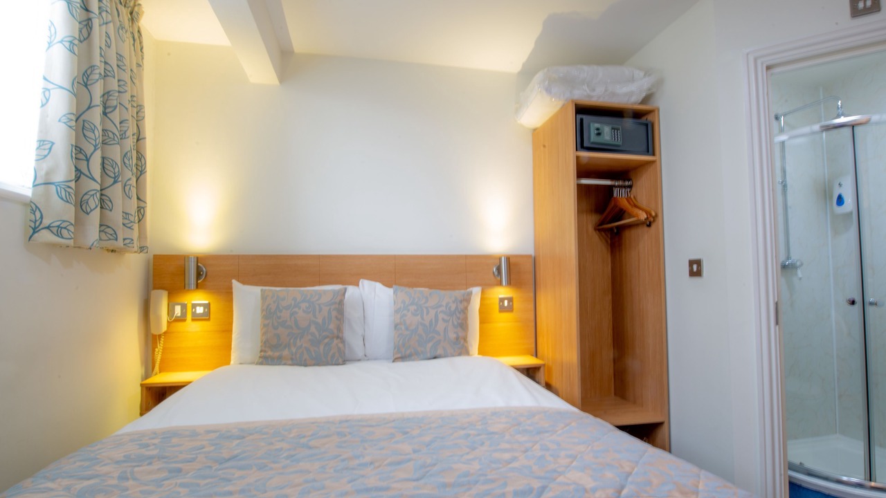 Photo of Bedroom in Custom House