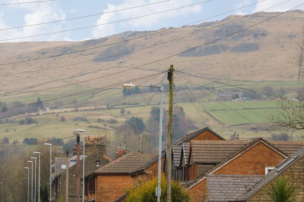 Photo of Others in Saddleworth