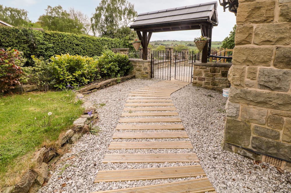 Photo of Outdoor in Dronfield