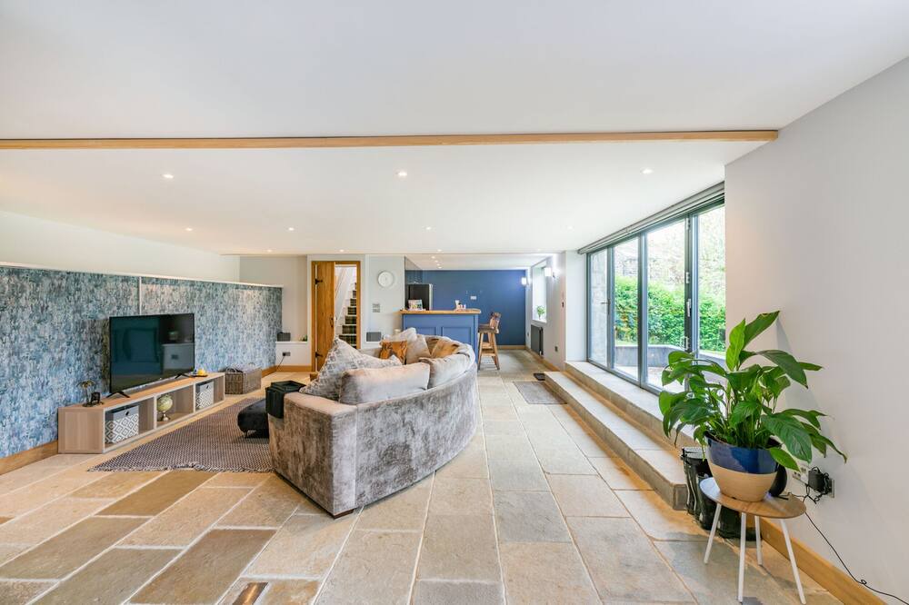 Photo of Livingroom in Eldwick