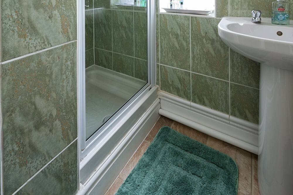 Photo of Bathroom in Earls Barton