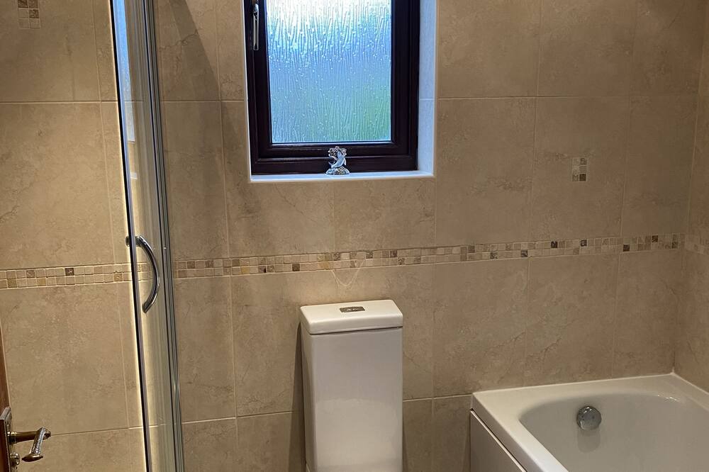 Photo of Bathroom in Denshaw