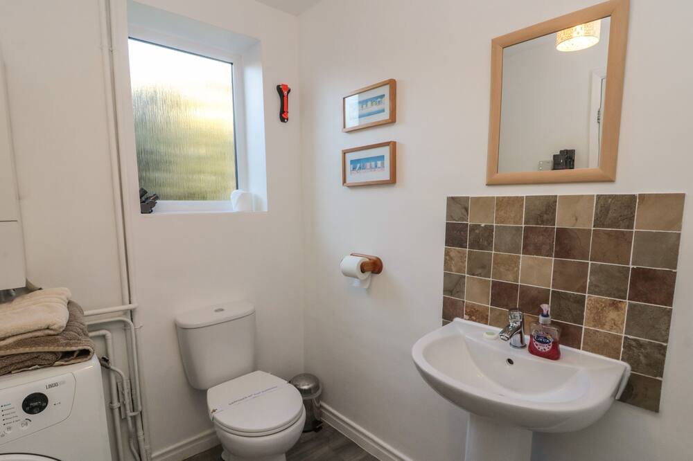Photo of Bathroom in Hawsker