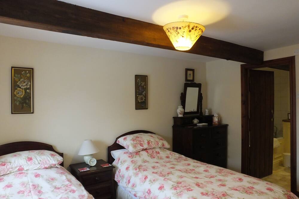 Photo of Bathroom in Leyburn