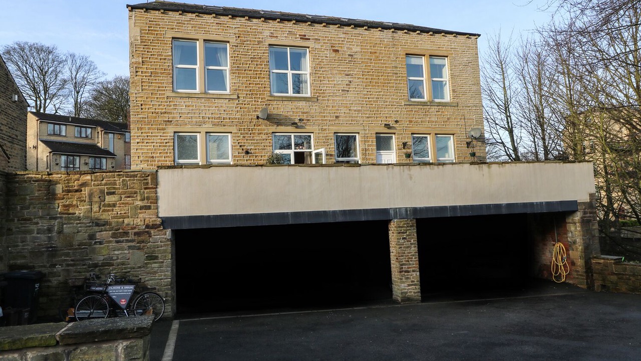 Photo of Outdoor in Greetland