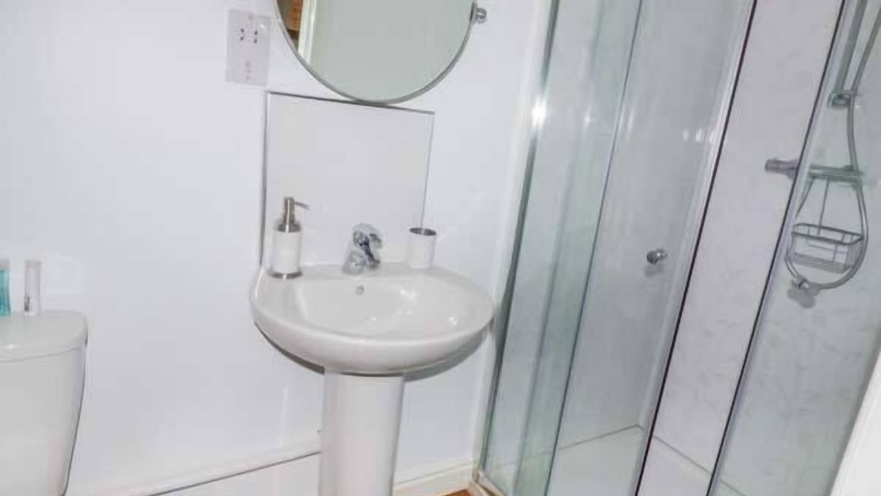 Photo of Bathroom in Leven