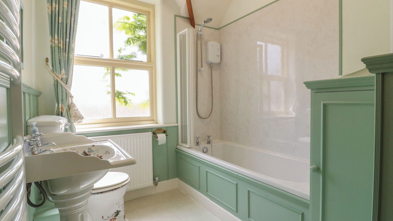 Photo of Bathroom in Alfreton