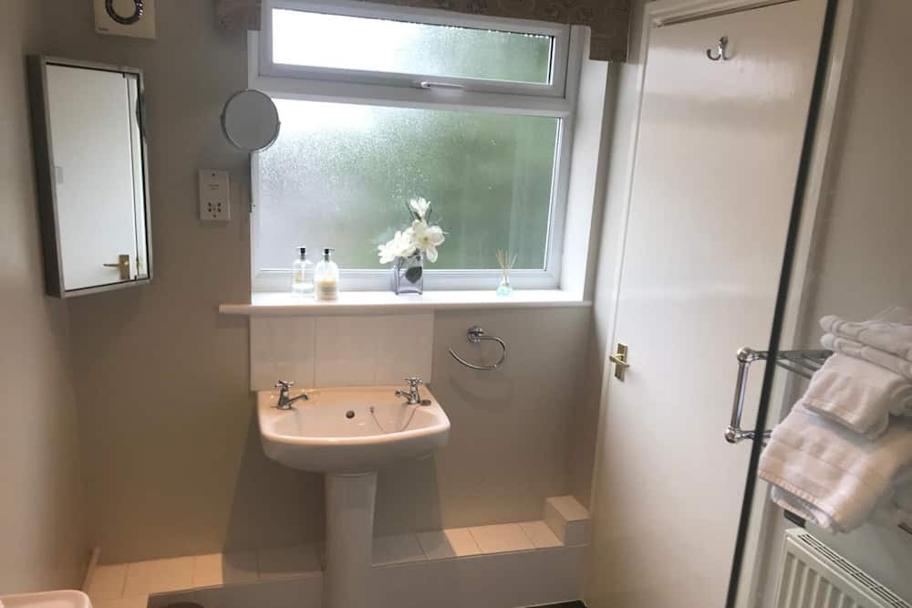 Photo of Bathroom in Melton Mowbray