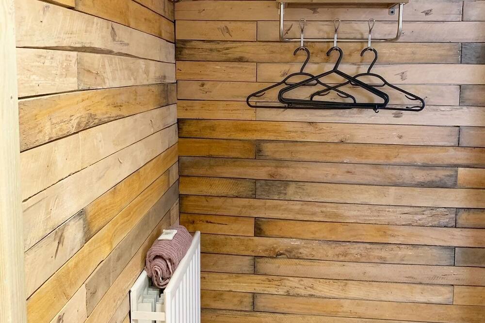 Photo of Bathroom in Louth
