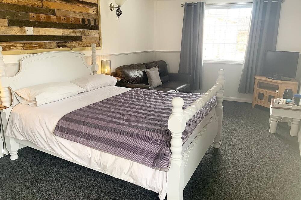 Photo of Bedroom in Louth