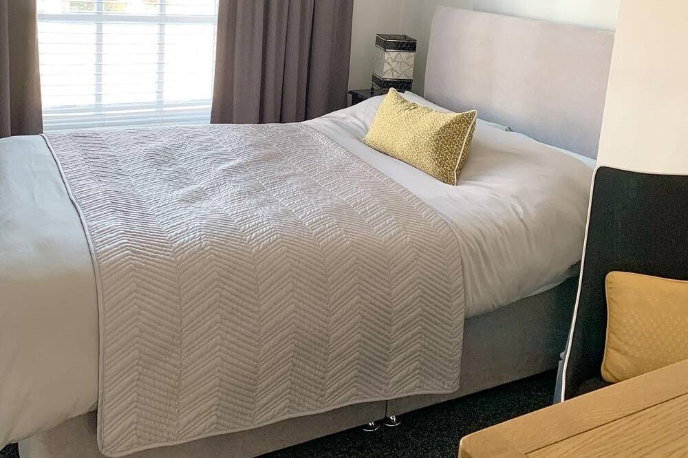 Photo of Bedroom in Louth
