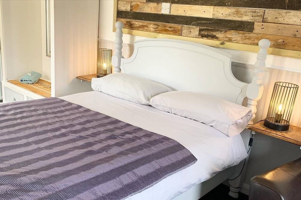 Photo of Bedroom in Louth