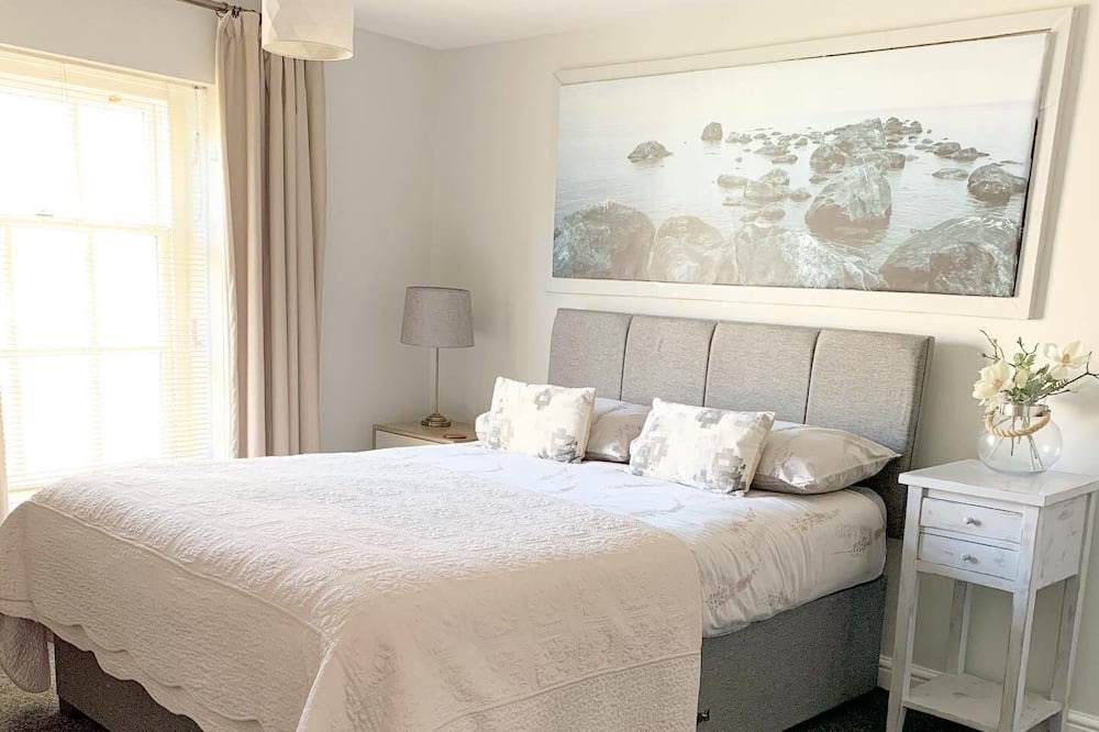 Photo of Bedroom in Louth