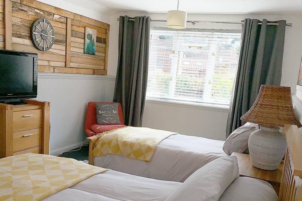 Photo of Bedroom in Louth