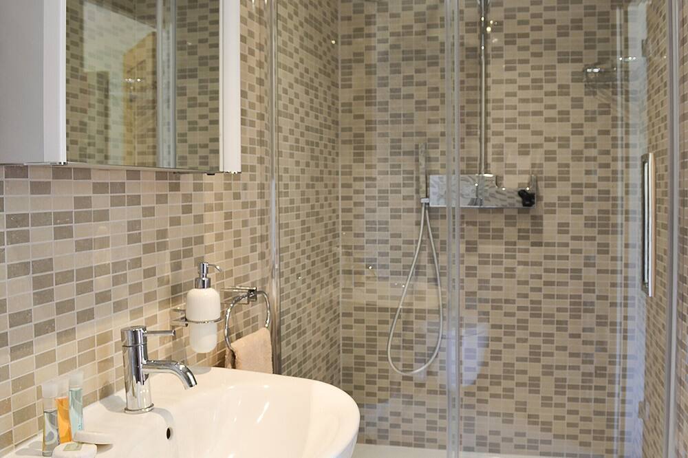 Photo of Bathroom in Acaster Malbis