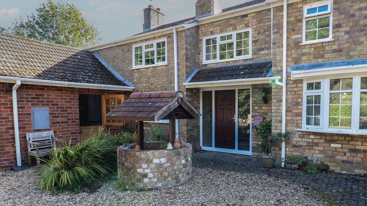 Photo of Outdoor in Alford