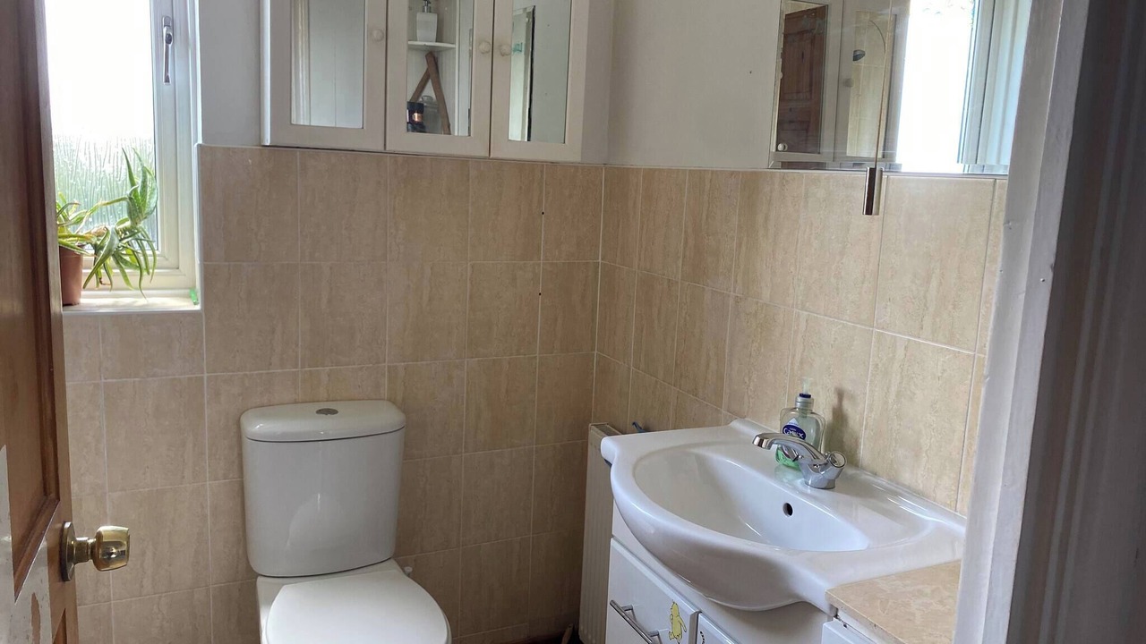 Photo of Bathroom in Tea Green