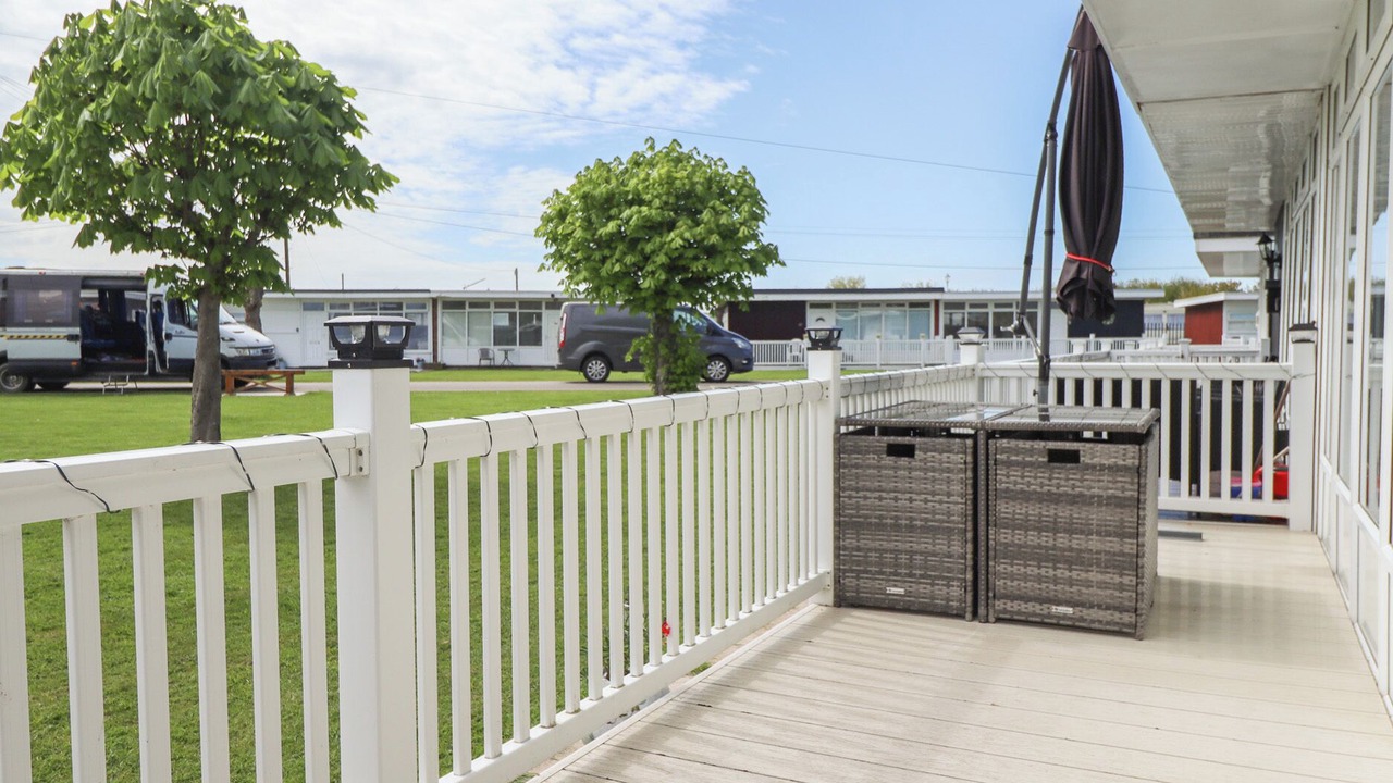 Photo of Patio Balcony in Chapel Saint Leonards