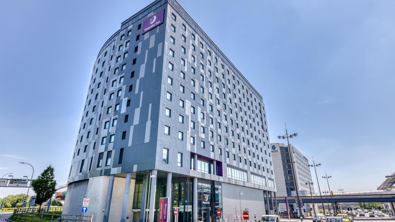 Photo of Outdoor in Gatwick