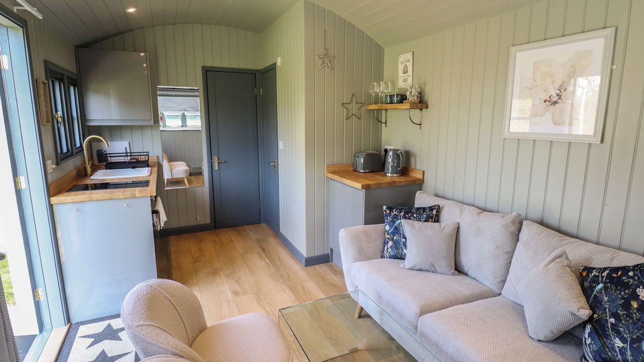 Photo of Livingroom in Ashby cum Fenby