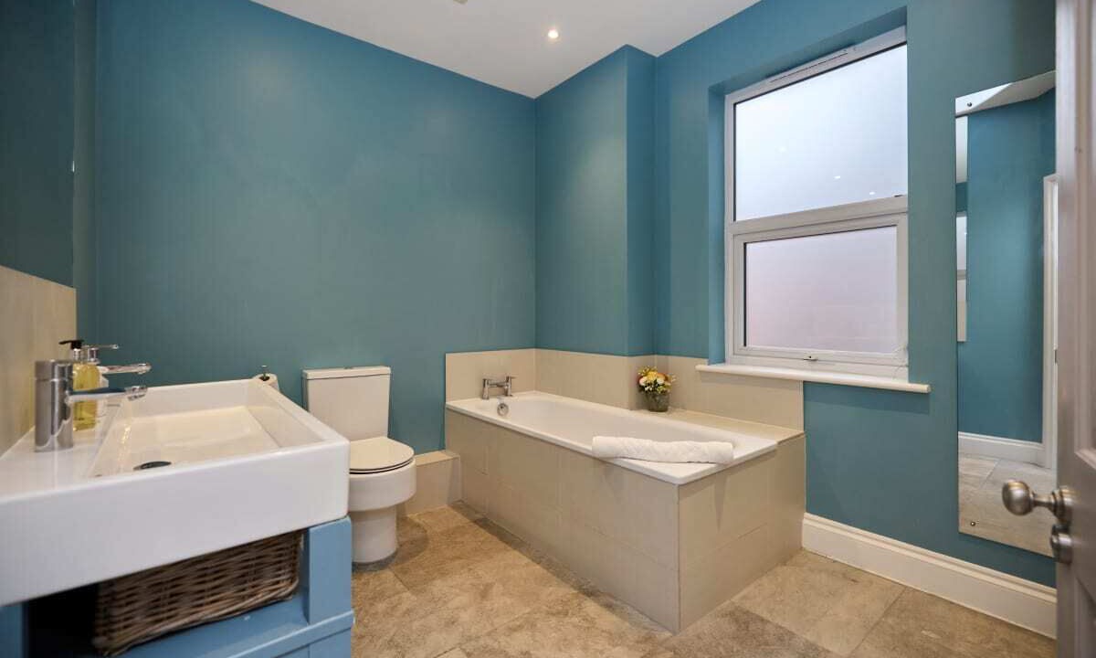 Photo of Bathroom in Harlesden
