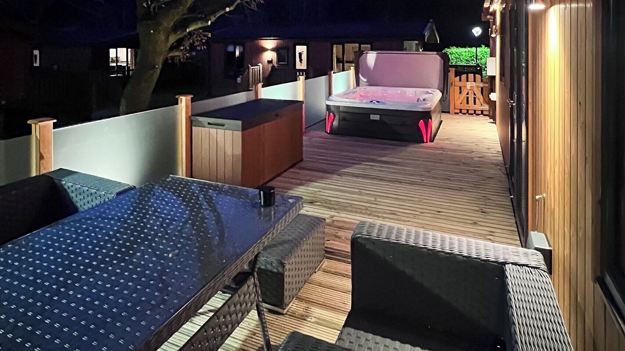 Photo of Patio Balcony in Saddleworth