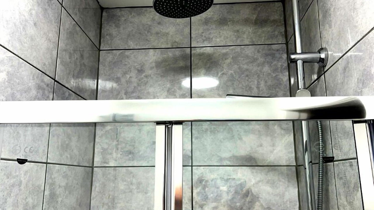 Photo of Bathroom in Grimsby