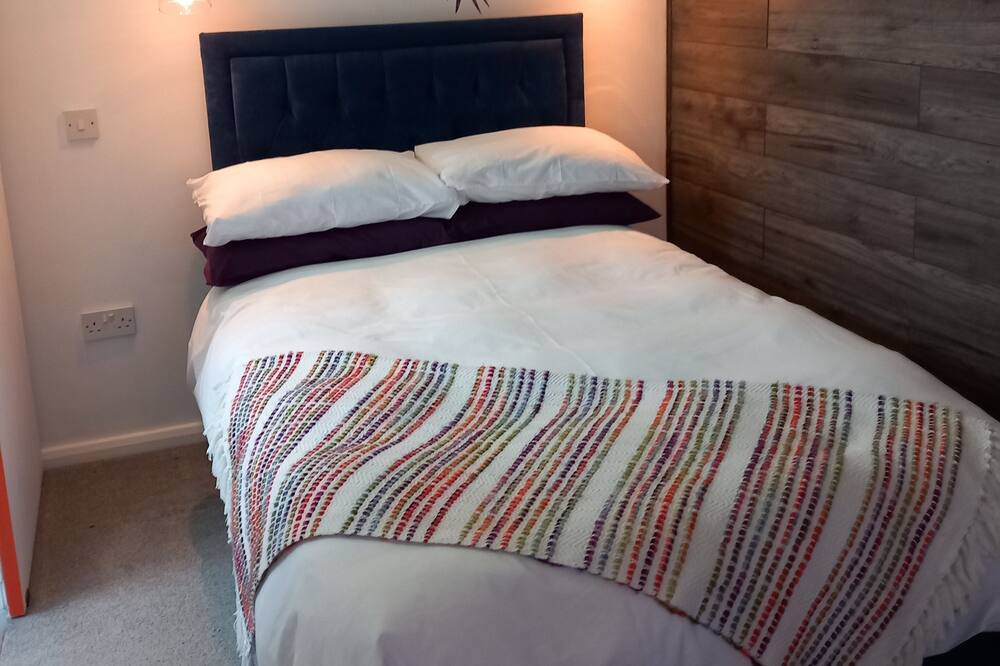Photo of Bedroom in Claypole
