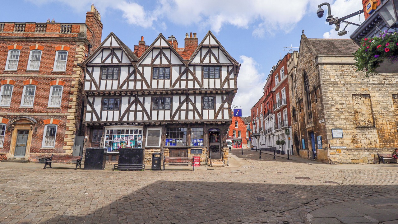 Photo of Others in Lincoln