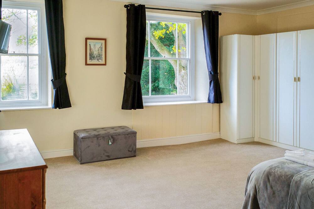 Photo of Bedroom in Alford