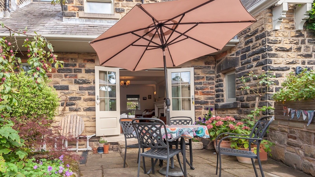 Photo of Outdoor in Adel