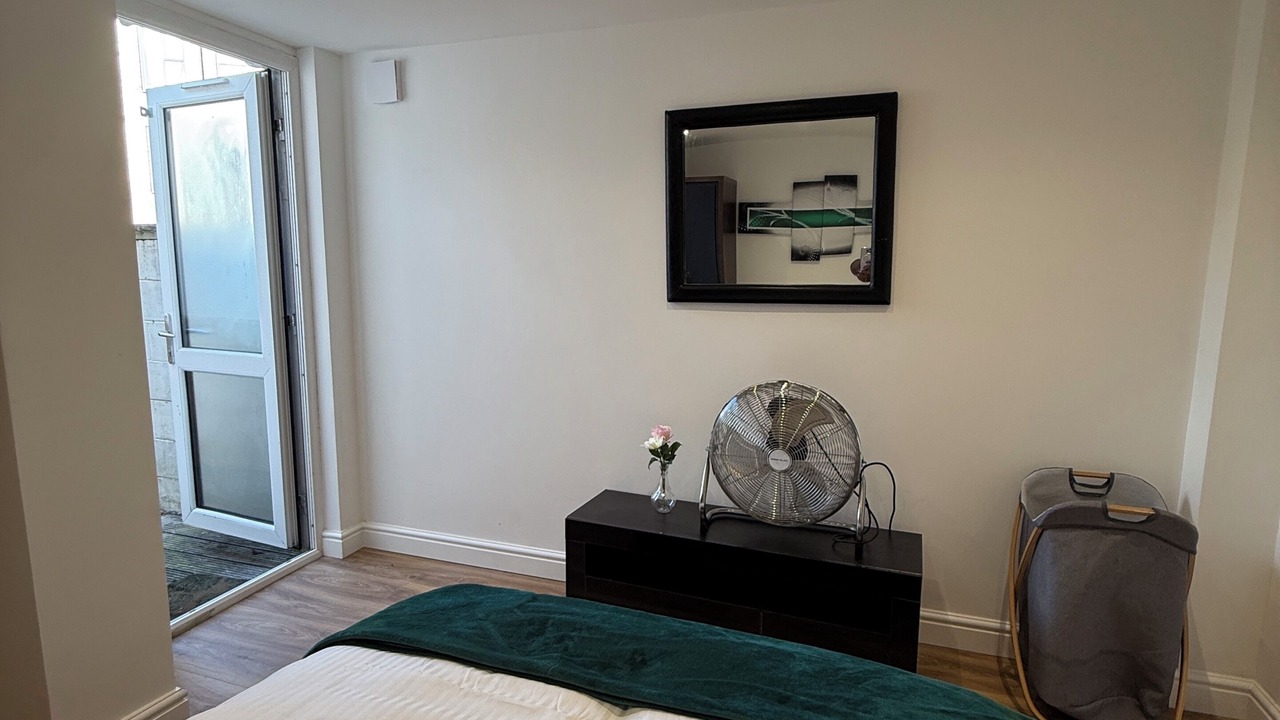 Photo of Bedroom in West Thornton