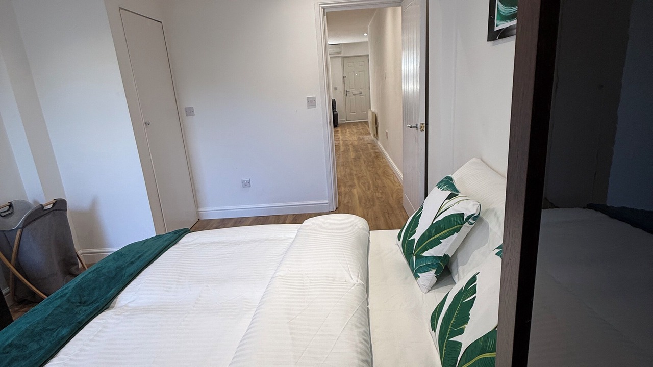 Photo of Bedroom in West Thornton
