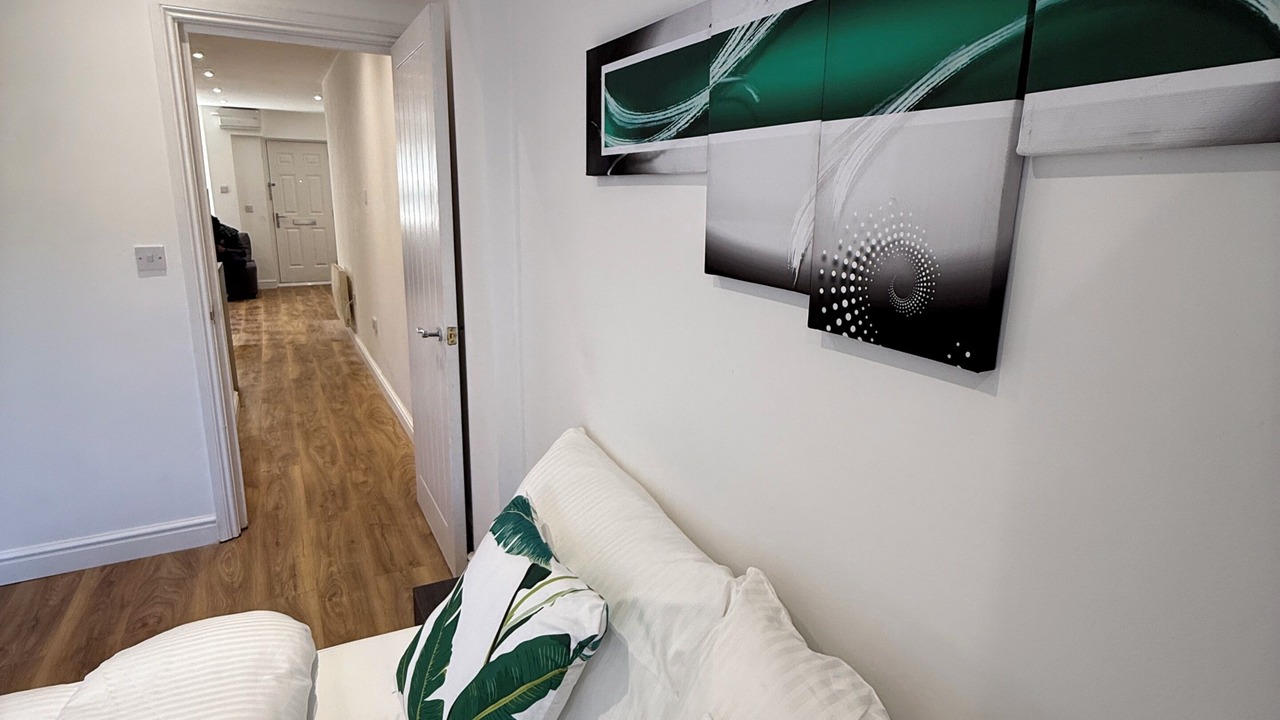 Photo of Bedroom in West Thornton