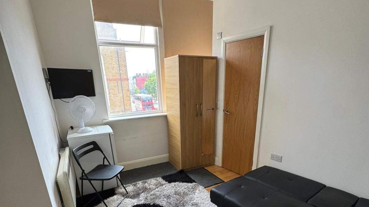 Photo of Livingroom in Tollington