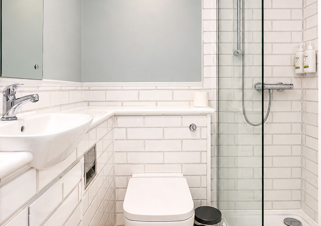 Photo of Bathroom in Harlington