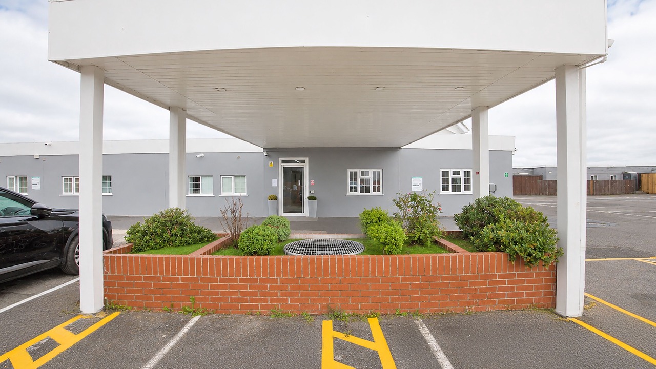 Photo of Outdoor in Harlington
