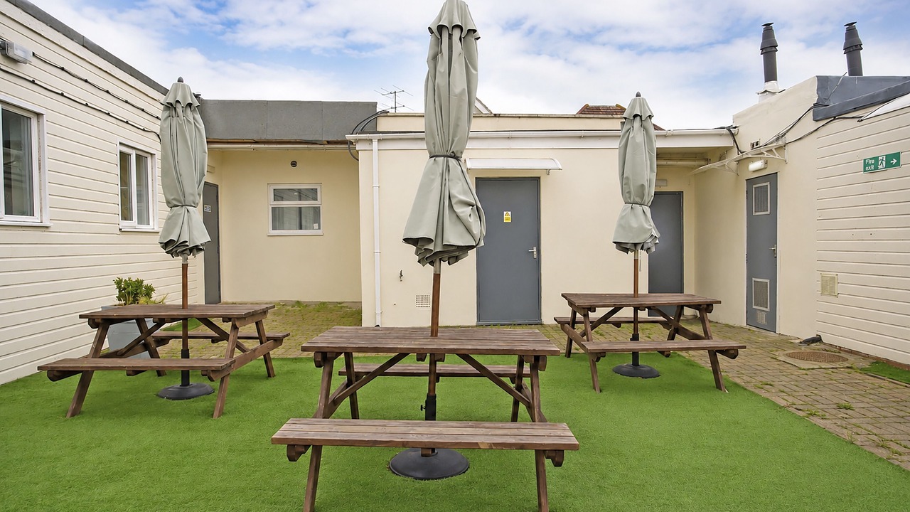 Photo of Outdoor in Harlington