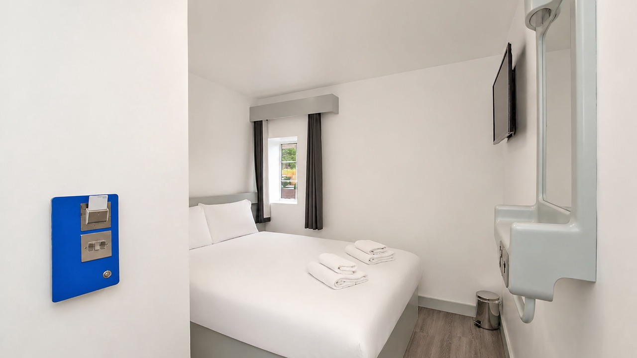 Photo of Bedroom in Harlington